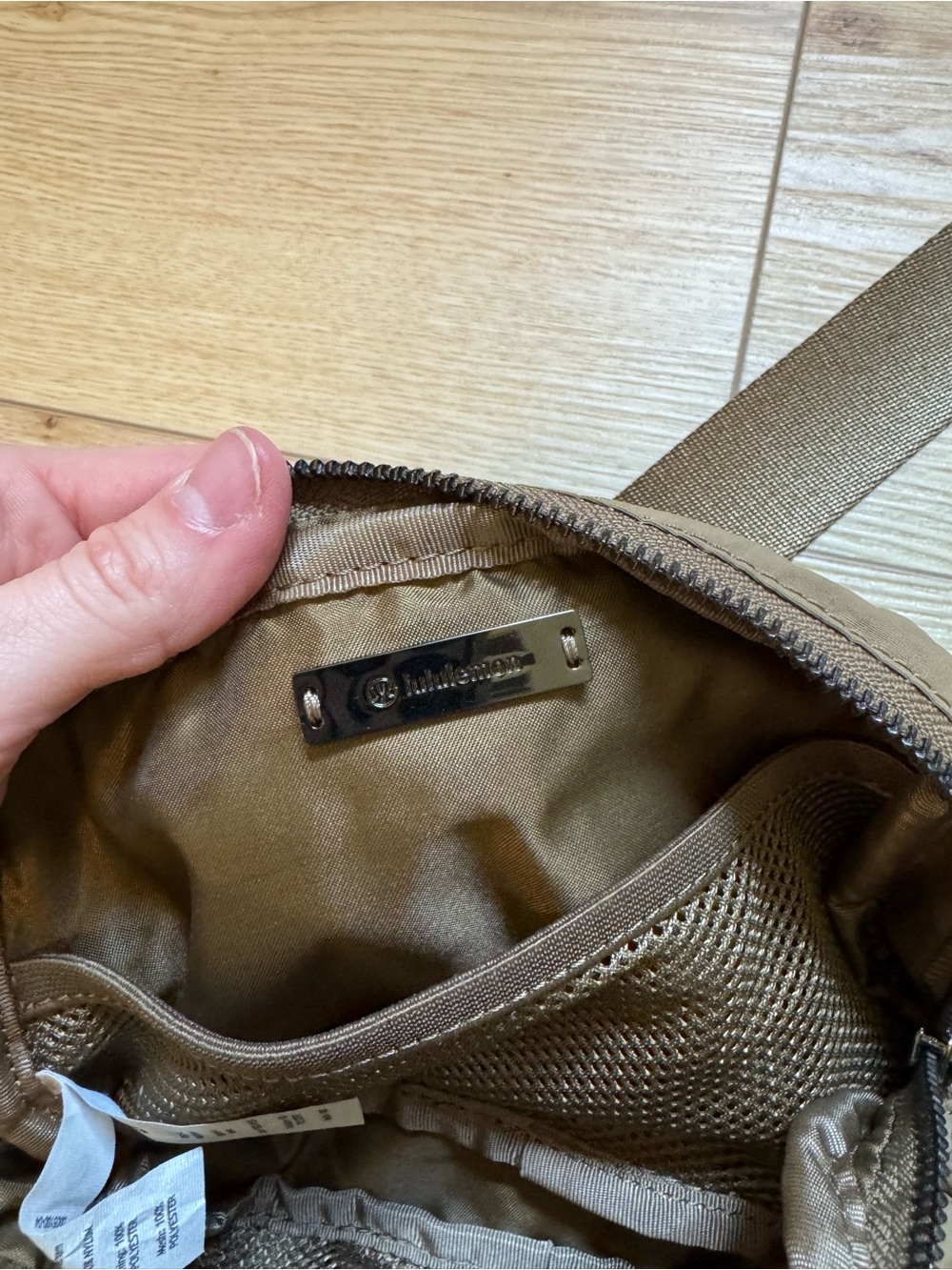 lululemon olive green belt bag - Picture 8 of 10